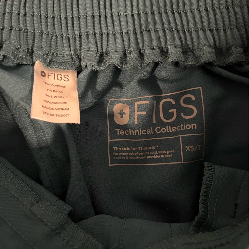 NWOT: Figs Yola Skinny Scrub Rare Color *Caribbean Blue*. XS/T - Picture 4 of 6